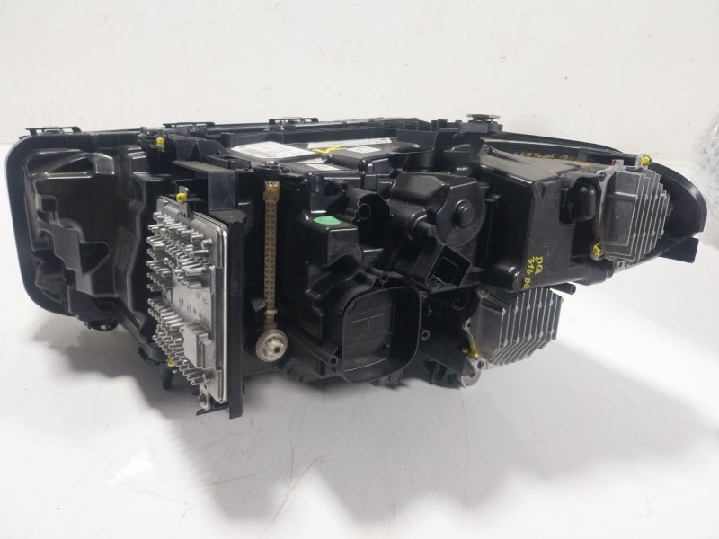 Recambio de faro derecho para bmw 5 (g30, f90) 540 i xdrive referencia OEM IAM  5A388F202 