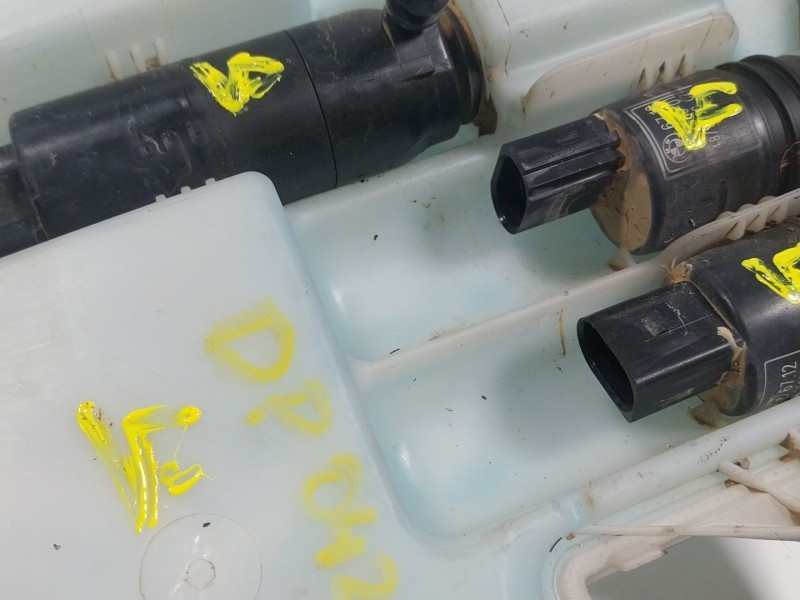 Recambio de deposito limpia para bmw x1 (e84) sdrive 18 d referencia OEM IAM   