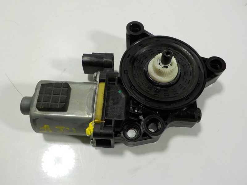 Recambio de motor elevalunas trasero izquierdo para hyundai tucson tecno safe 2wd bluedrive referencia OEM IAM 83450D7000 83450D