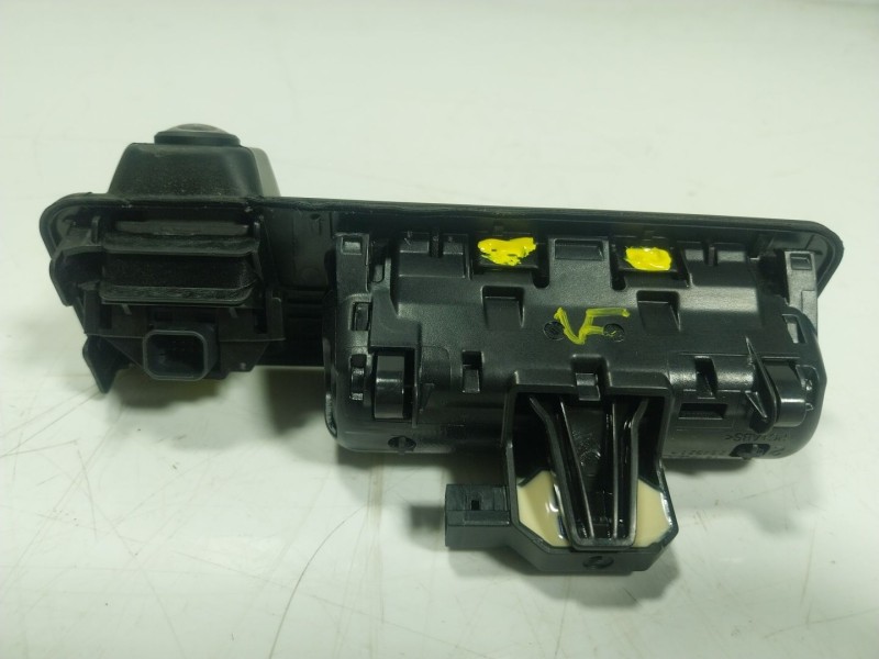 Recambio de maneta porton para bmw 5 (g30, f90) 540 i xdrive referencia OEM IAM 51247381868 7381868 66555A63731