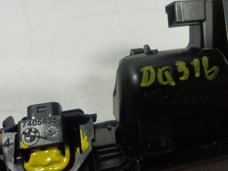 Recambio de maneta porton para bmw 5 (g30, f90) 540 i xdrive referencia OEM IAM 51247381868 7381868 66555A63731