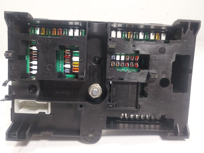 Recambio de caja reles / fusibles para bmw 5 (g30, f90) 540 i xdrive referencia OEM IAM 61148713127 6114871312703 