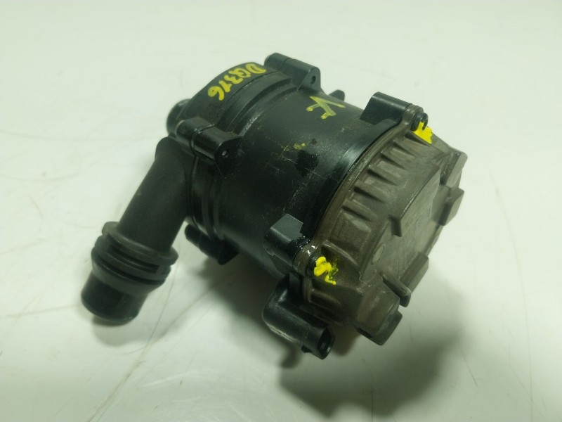 Recambio de bomba agua para bmw 5 (g30, f90) 540 i xdrive referencia OEM IAM 11518651287 863823703 