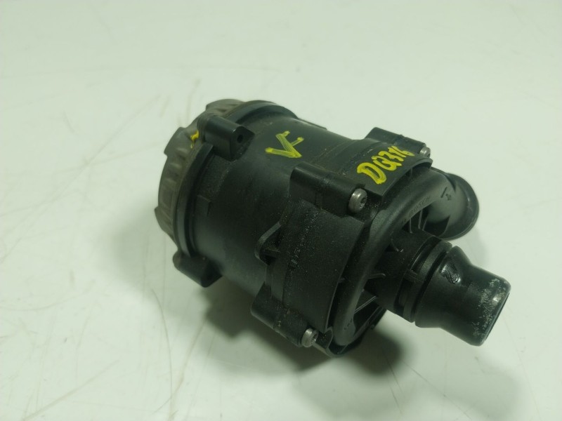 Recambio de bomba agua para bmw 5 (g30, f90) 540 i xdrive referencia OEM IAM 11518651287 863823703 