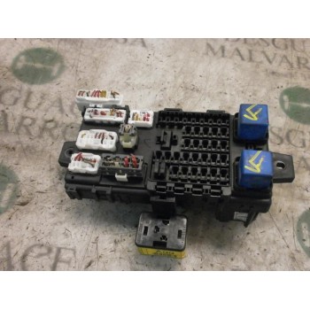 CAJA RELES / FUSIBLES 9118826104 91188826105 