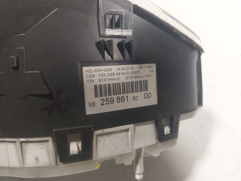 Recambio de cuadro instrumentos para peugeot 2008 i (cu_) 1.2 vti referencia OEM IAM  9825986180 