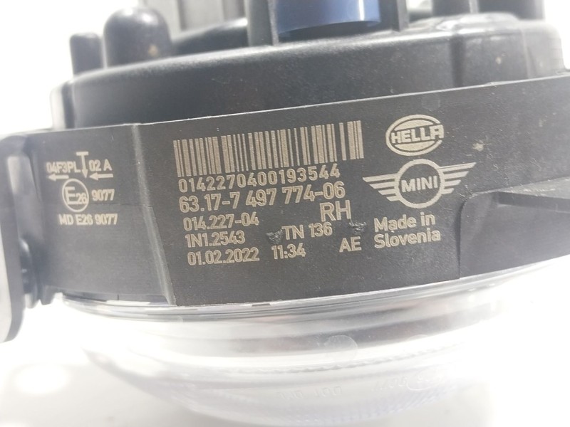 Recambio de faro antiniebla derecho para mini mini countryman (f60) cooper s all4 referencia OEM IAM  6317749777406 