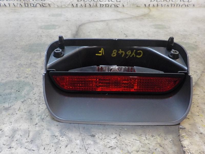 Recambio de piloto trasero central para dacia sandero 0.9 tce cat referencia OEM IAM 265907079R  