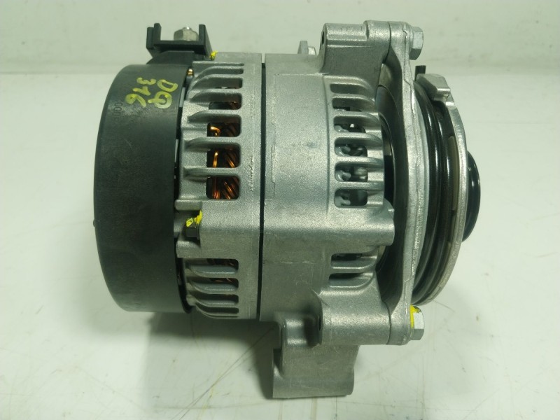 Recambio de alternador para bmw 5 (g30, f90) 540 i xdrive referencia OEM IAM 12318634166 1042119462 