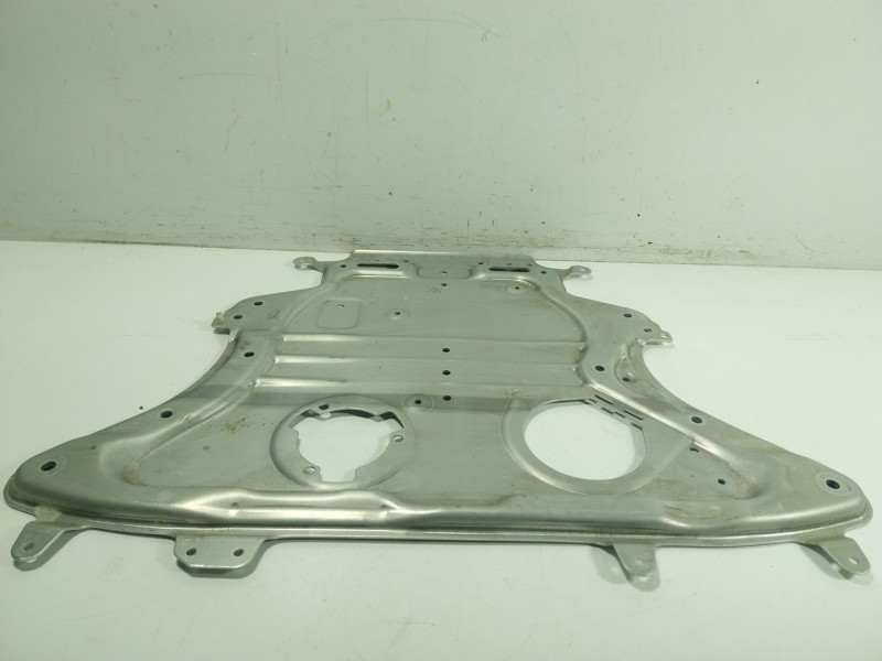 Recambio de cubrecarter para bmw 5 (g30, f90) 540 i xdrive referencia OEM IAM 31106887546 688754601 