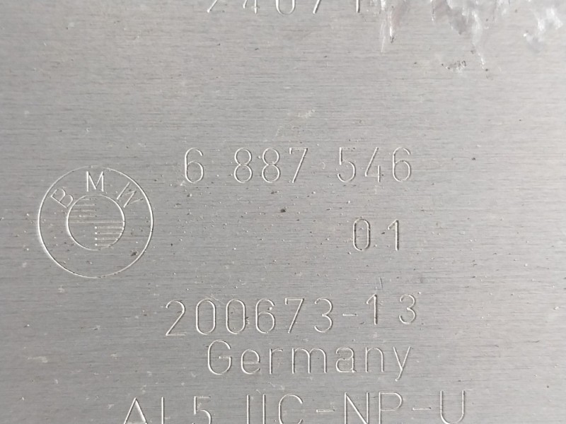 Recambio de cubrecarter para bmw 5 (g30, f90) 540 i xdrive referencia OEM IAM 31106887546 688754601 