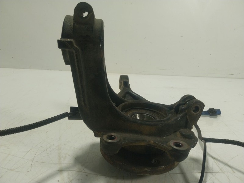 Recambio de mangueta delantera derecha para peugeot 2008 i (cu_) 1.2 vti referencia OEM IAM   