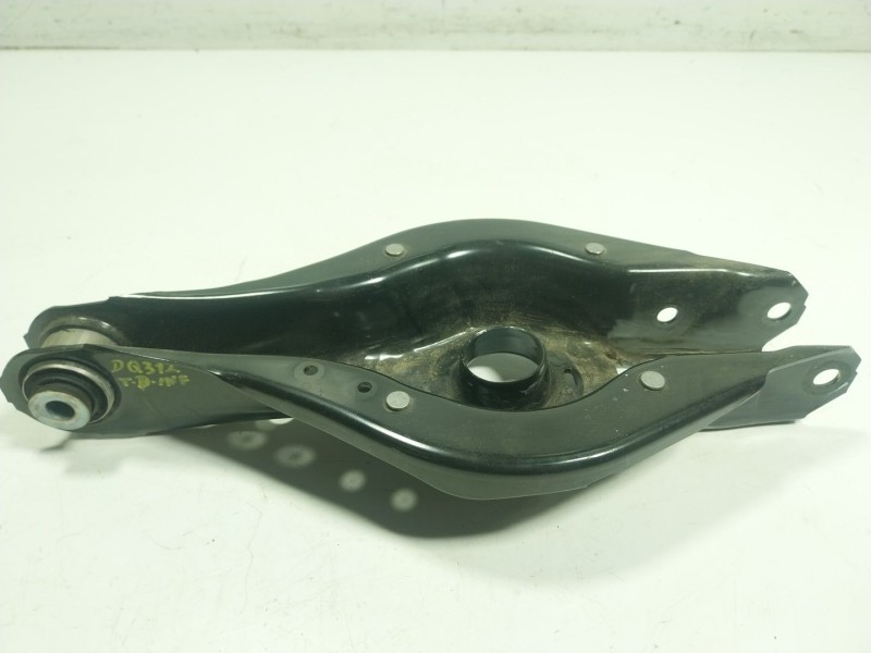 Recambio de brazo suspension inferior trasero derecho para bmw 4 descapotable (g23, g83) 420 i referencia OEM IAM  688644805 