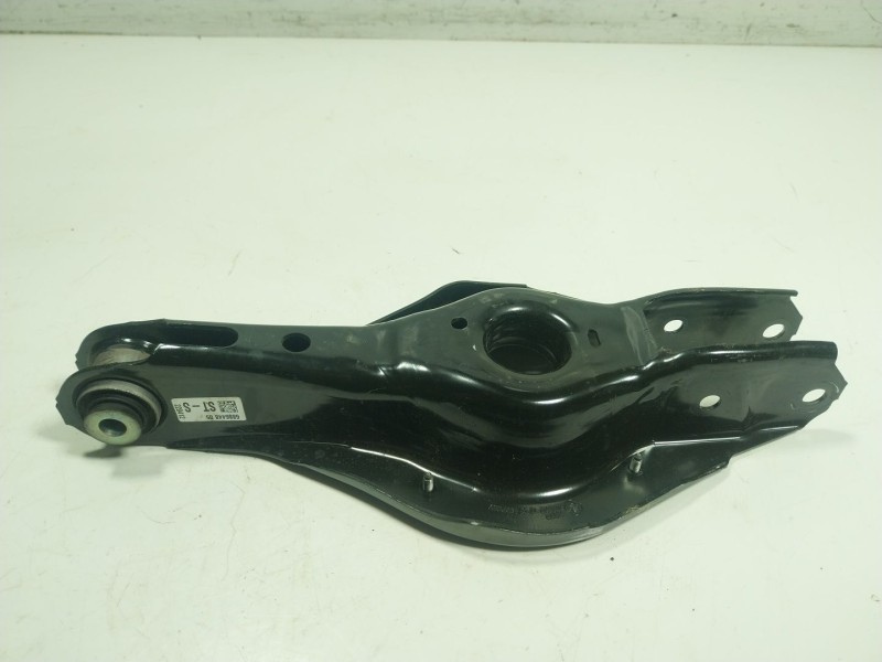 Recambio de brazo suspension inferior trasero derecho para bmw 4 descapotable (g23, g83) 420 i referencia OEM IAM  688644805 