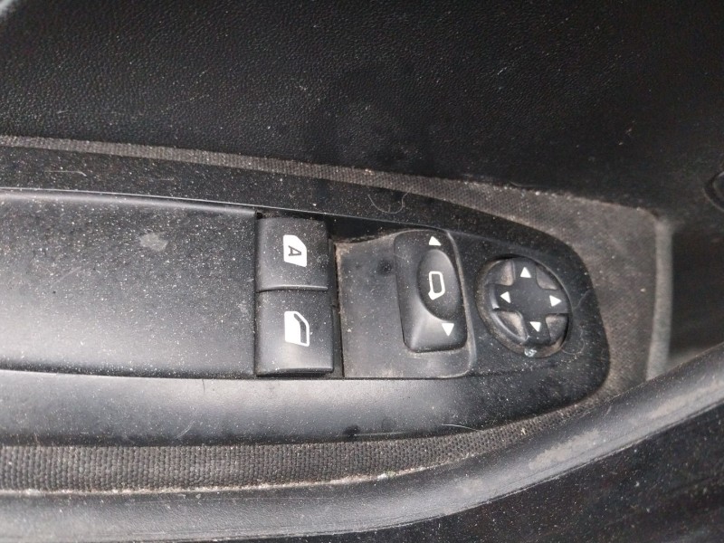 peugeot 208 i (ca_, cc_) del año 2014