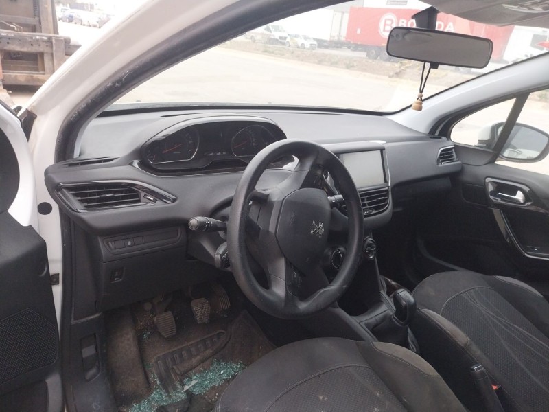 peugeot 208 i (ca_, cc_) del año 2014