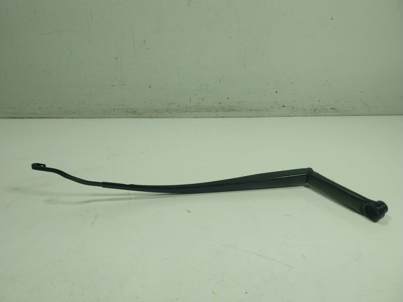 Recambio de brazo limpia delantero izquierdo para kia niro ii (sg2) 1.6 gdi hybrid referencia OEM IAM   