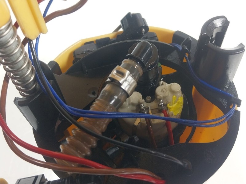 Recambio de aforador para bmw x1 (e84) sdrive 18 d referencia OEM IAM 16117190946  