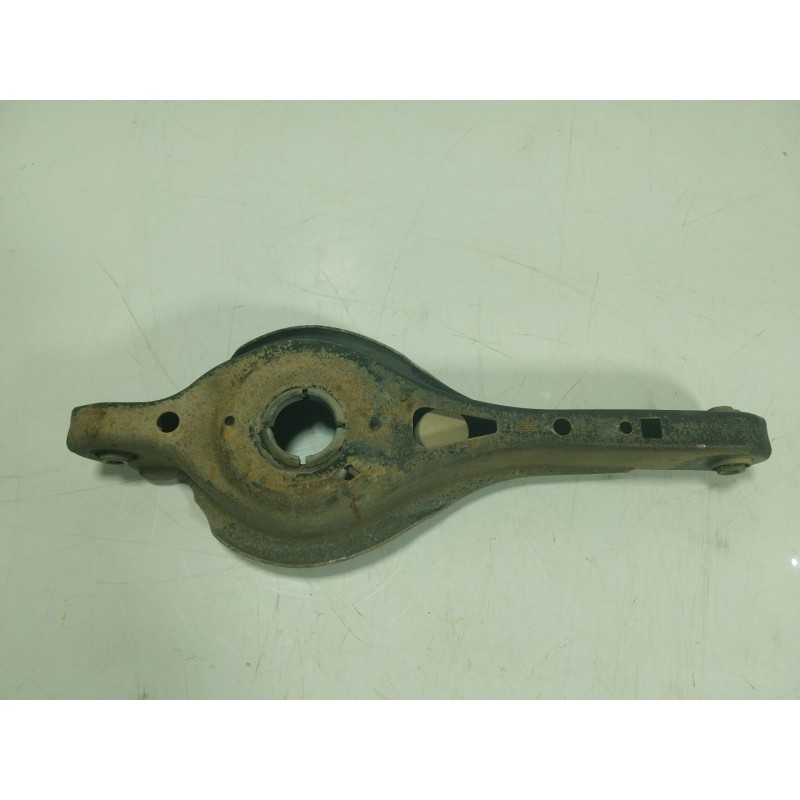 Recambio de brazo suspension inferior trasero izquierdo para ford kuga ii (dm2) 2.0 tdci 4x4 referencia OEM IAM   