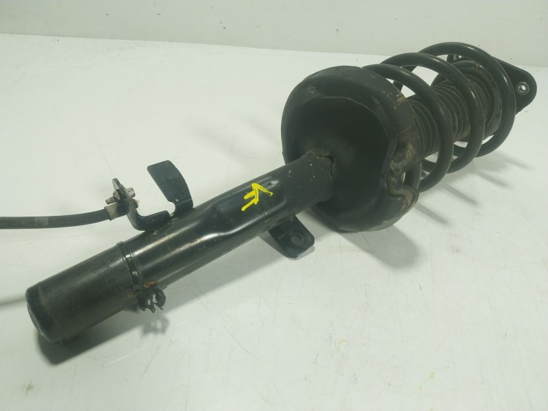 Recambio de amortiguador delantero izquierdo para ford kuga ii (dm2) 2.0 tdci 4x4 referencia OEM IAM  3348048 