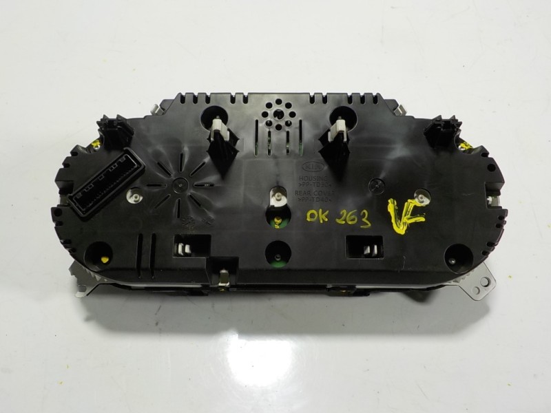 Recambio de cuadro instrumentos para kia cee´´d 1.4 crdi cat referencia OEM IAM 94003A2332 94003A2332 