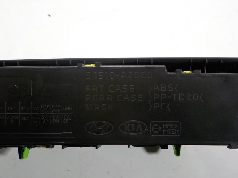 Recambio de pantalla multifuncion para kia cee´´d 1.4 crdi cat referencia OEM IAM  94510A2000 