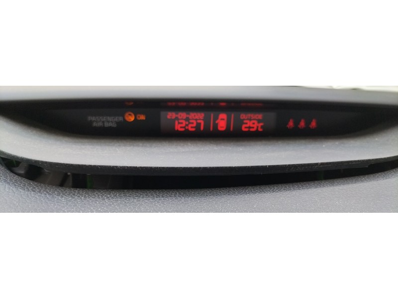 Recambio de pantalla multifuncion para kia cee´´d 1.4 crdi cat referencia OEM IAM  94510A2000 