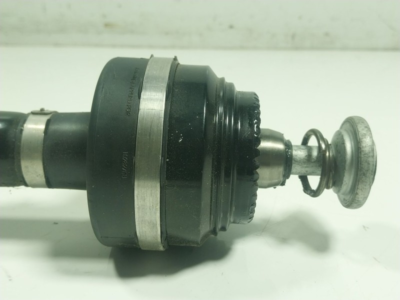 Recambio de transmision trasera izquierda para bmw 8 descapotable (g14, f91) 840 i xdrive referencia OEM IAM 33208666755 8666755