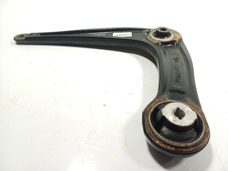 Recambio de brazo suspension inferior delantero izquierdo para opel vivaro c platform cabin (k0) 2.0 referencia OEM IAM   
