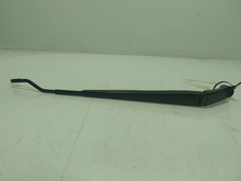 Recambio de brazo limpia delantero izquierdo para toyota yaris (_p21_, _pa1_, _ph1_) 1.5 (mxpa11) referencia OEM IAM 85221K0020 