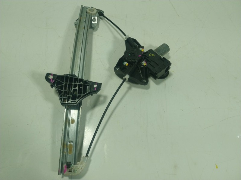 Recambio de elevalunas delantero derecho para toyota yaris (_p21_, _pa1_, _ph1_) 1.5 (mxpa11) referencia OEM IAM 69810K0010 8571