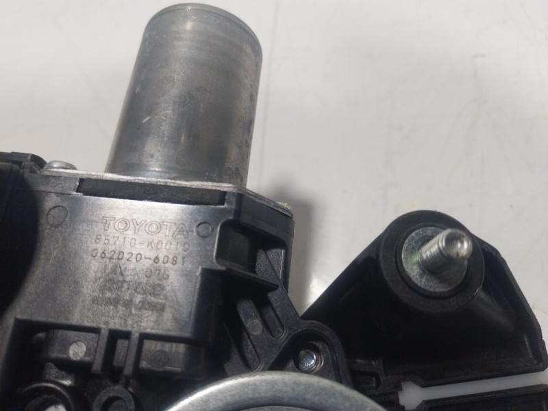 Recambio de elevalunas trasero derecho para toyota yaris (_p21_, _pa1_, _ph1_) 1.5 (mxpa11) referencia OEM IAM 69830K0010 85710K