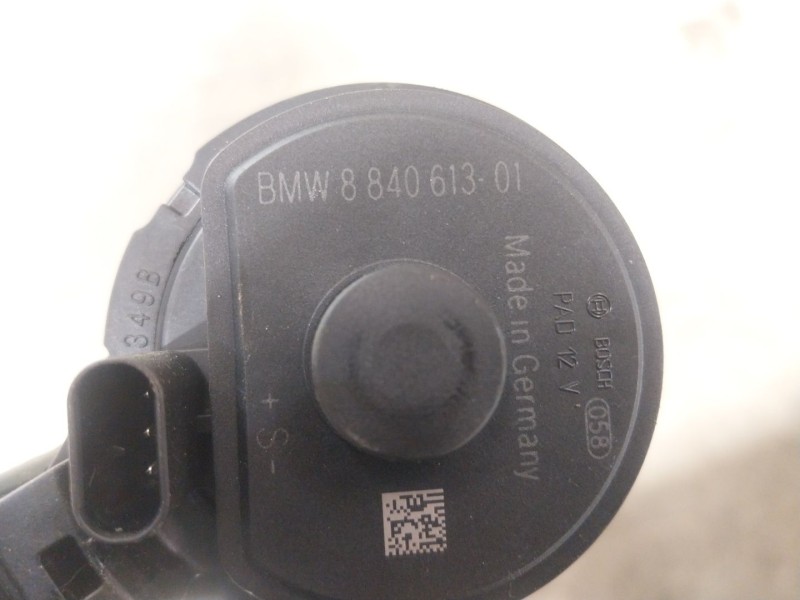 Recambio de bomba agua para bmw 8 coupé (g15, f92) 840 i xdrive referencia OEM IAM  884061301 