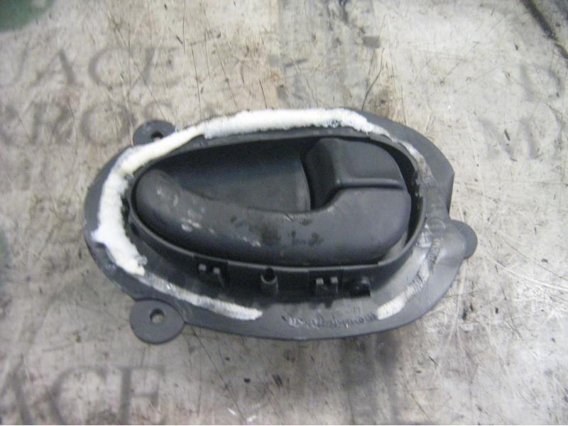 Recambio de maneta interior delantera derecha para peugeot 406 berlina (s1/s2) stdt referencia OEM IAM   