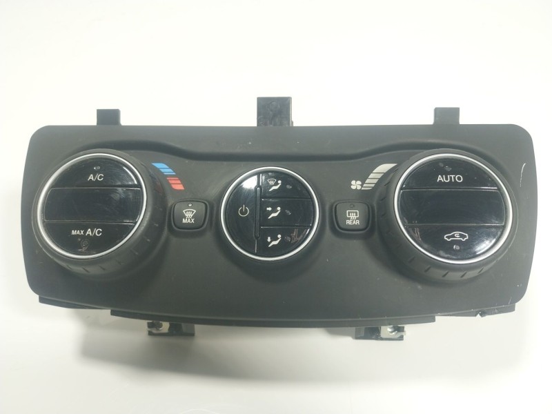 Recambio de mando climatizador para fiat tipo hatchback (356_, 357_) 1.3 d (356hxh1a) referencia OEM IAM 735660136 07356601360 
