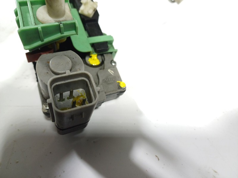 Recambio de cerradura puerta trasera izquierda para fiat linea (110) activa (110.0/111.0) referencia OEM IAM 51812870  