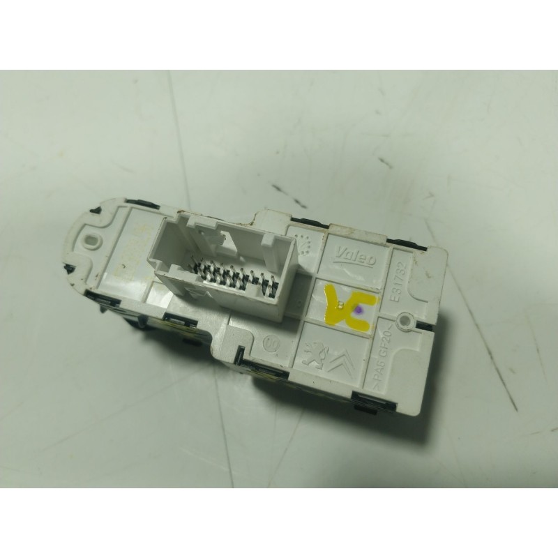 Recambio de mando elevalunas delantero izquierdo para opel vivaro c platform cabin (k0) 2.0 referencia OEM IAM  96783350ZD 