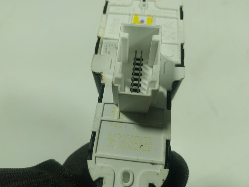 Recambio de mando elevalunas delantero izquierdo para opel vivaro c platform cabin (k0) 2.0 referencia OEM IAM  96783350ZD 