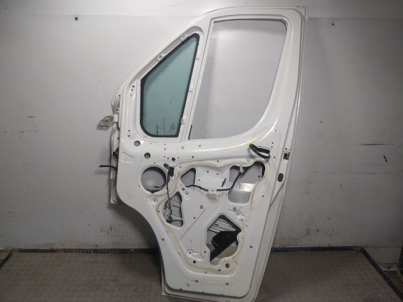 Recambio de puerta delantera derecha para peugeot boxer furgoneta 2.0 bluehdi 130 referencia OEM IAM 9004EC  