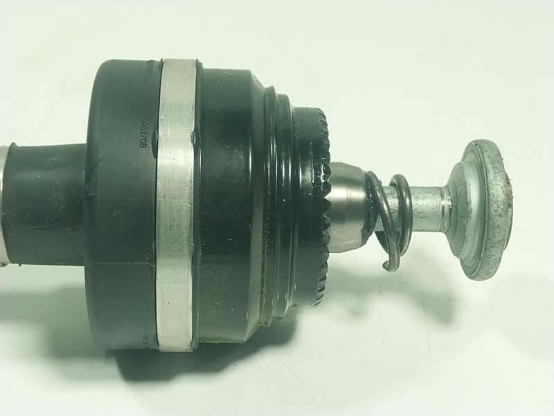 Recambio de transmision trasera derecha para bmw 8 descapotable (g14, f91) 840 i xdrive referencia OEM IAM 33208666754 866675403