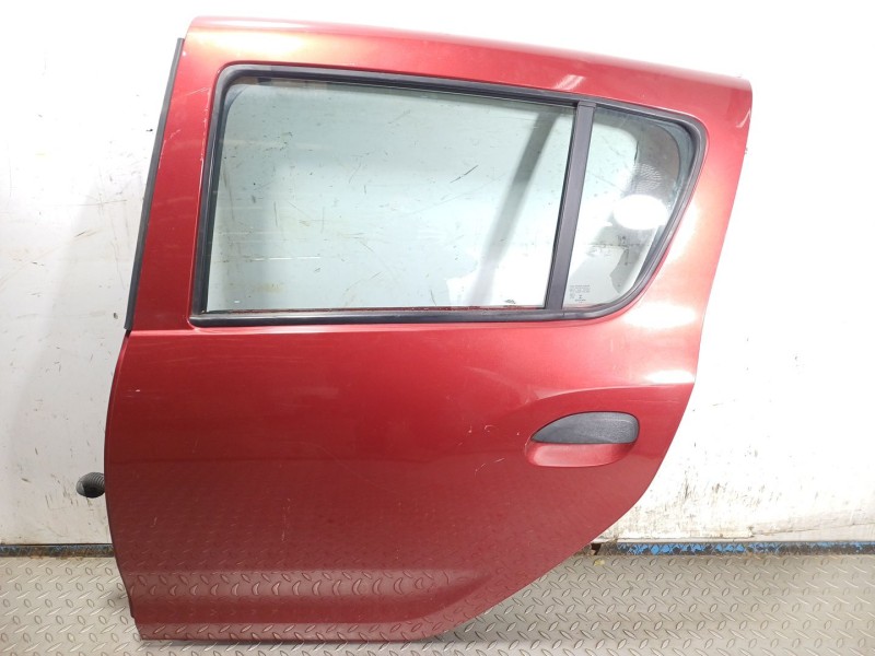 Recambio de puerta trasera izquierda para dacia sandero ii 1.5 dci referencia OEM IAM 821017625R  