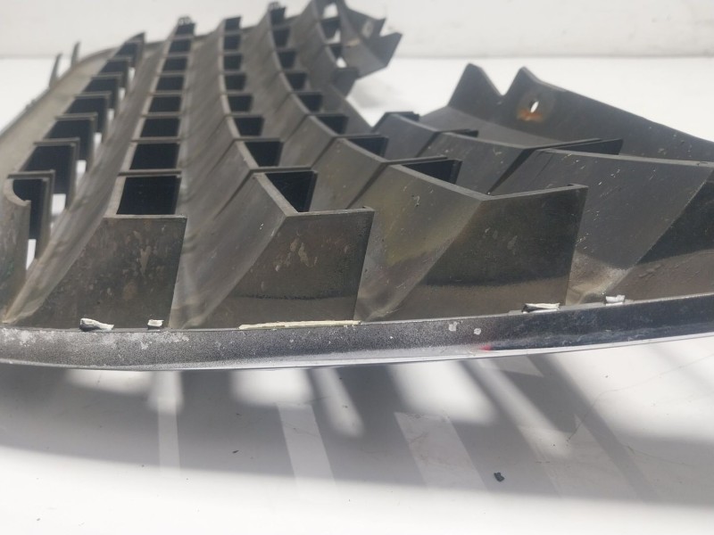 Recambio de rejilla delantera para chrysler grand voyager v (rt) 2.8 crd referencia OEM IAM   