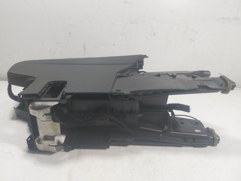 Recambio de apoyabrazos central para peugeot 3008 i monospace (0u_) 1.6 bluehdi 120 referencia OEM IAM   