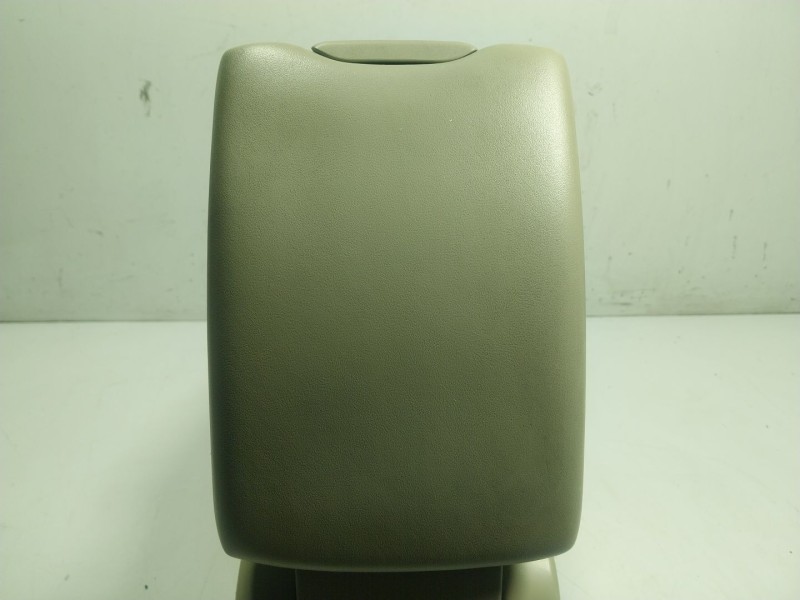 Recambio de apoyabrazos central para volvo xc60 i suv (156) d5 awd referencia OEM IAM 39804804  