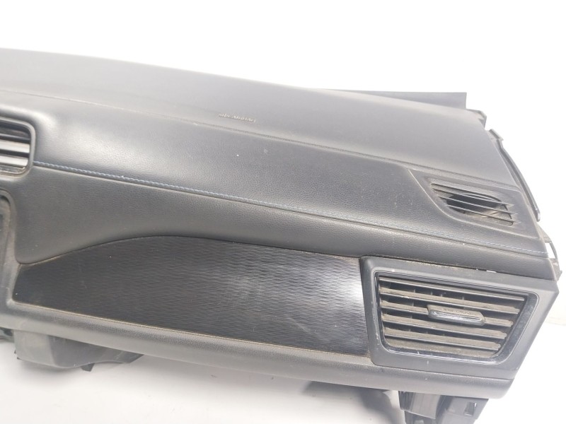 Recambio de salpicadero para nissan leaf (ze1) electric referencia OEM IAM 682005SH2B  985155SK0A