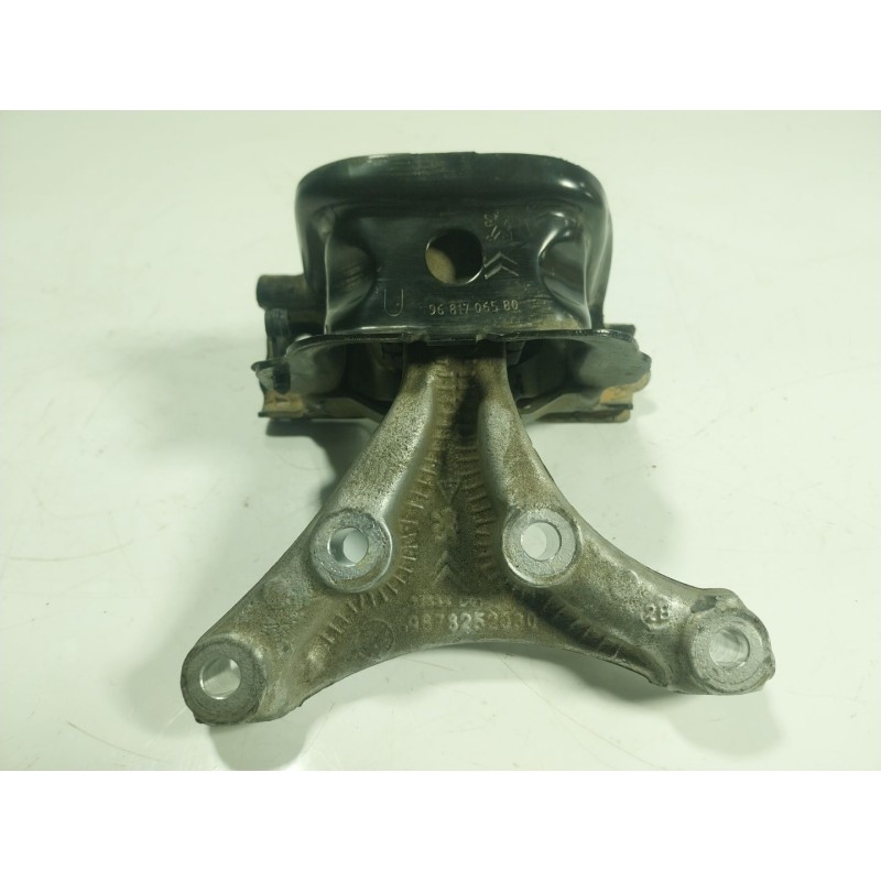 Recambio de soporte motor derecho para opel crossland x / crossland (p17, p2qo) 1.2 (75) referencia OEM IAM 9678251480 968170658