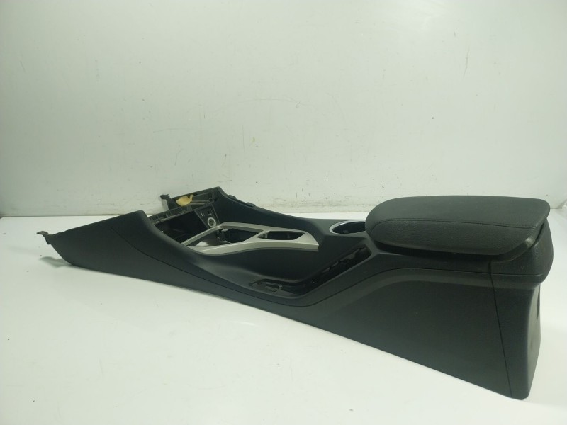 Recambio de apoyabrazos central para bmw x1 (e84) sdrive 18 d referencia OEM IAM   