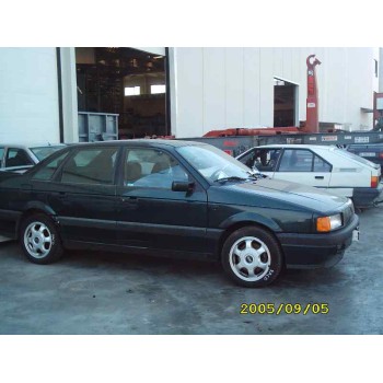 VOLKSWAGEN PASSAT BERLINA (3A2)