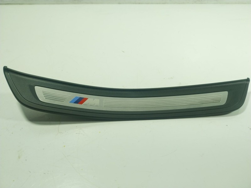 Recambio de moldura para bmw 5 (g30, f90) 540 i xdrive referencia OEM IAM 51479447021 51479447022 