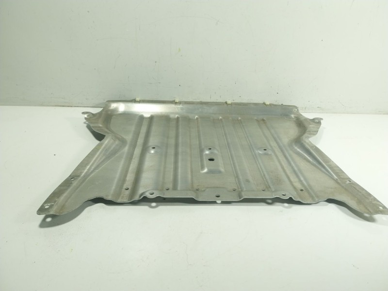 Recambio de cubrecarter para bmw 5 (g30, f90) 540 i xdrive referencia OEM IAM 31146883283 6883283 